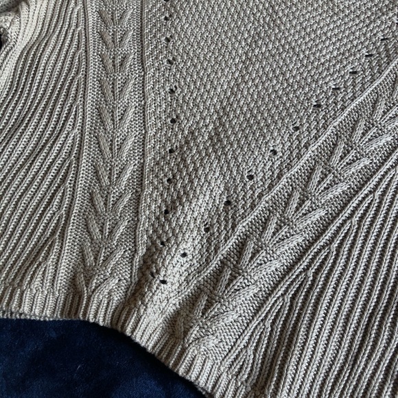 F21 Oatmeal Cropped Ribbed Cable Knit Sweater - Picture 3 of 6